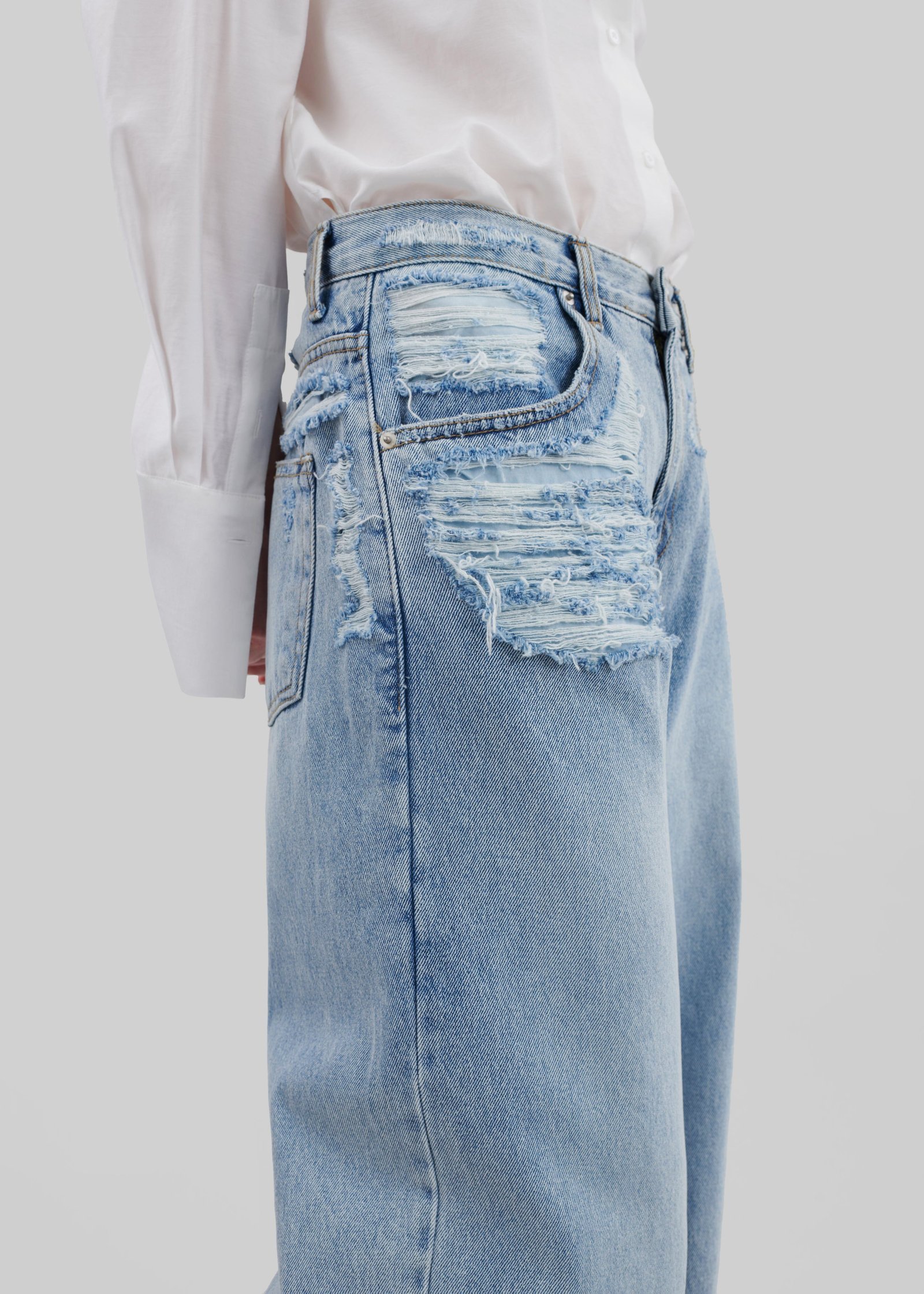 Ripped Jeans - Worn Wash - Image 6