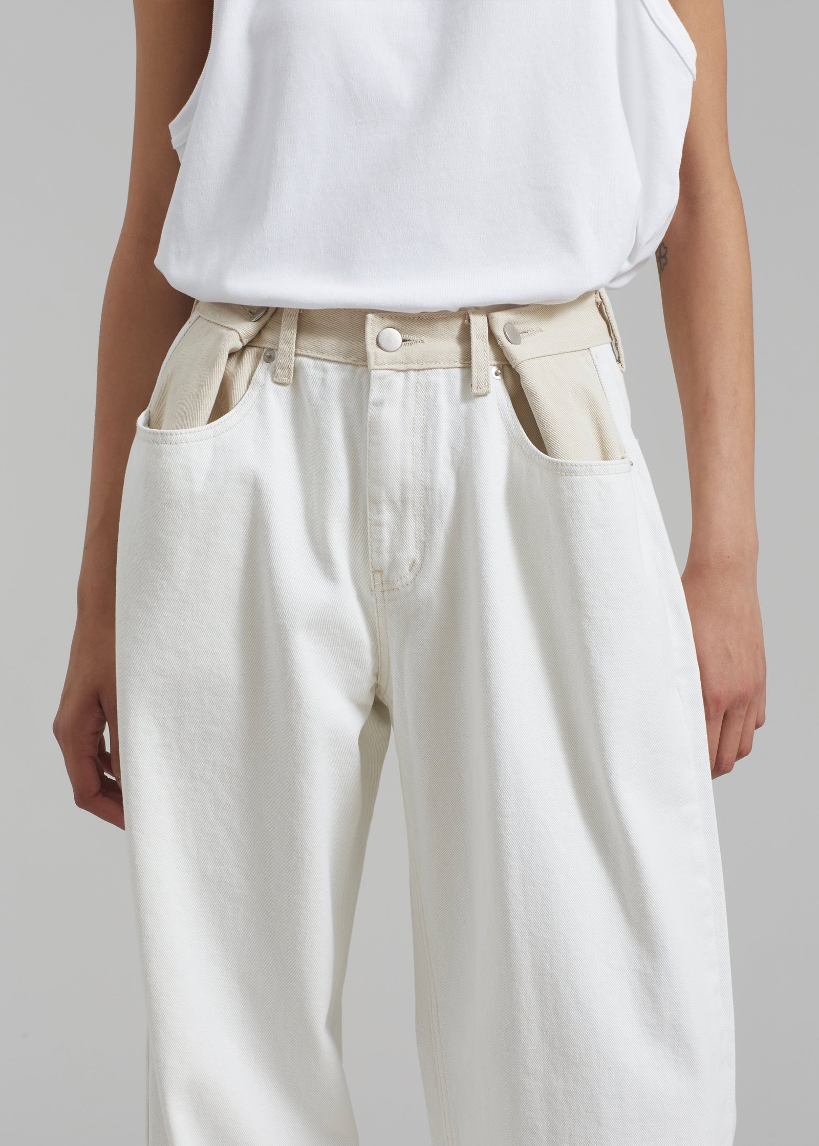 Contrast Denim Pants - Off White/Beige - Image 2